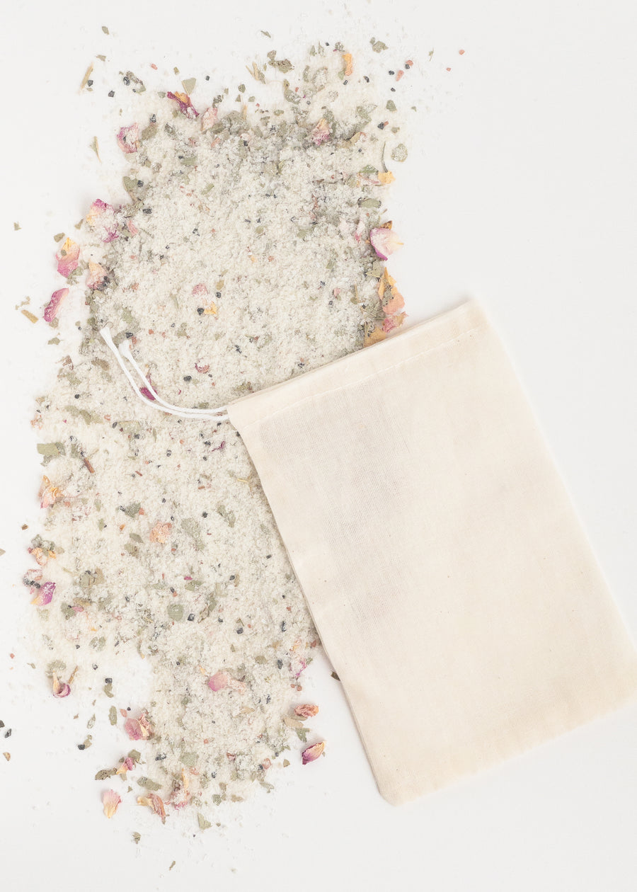 I N H A L E  Clearing Herbal Bath Salts