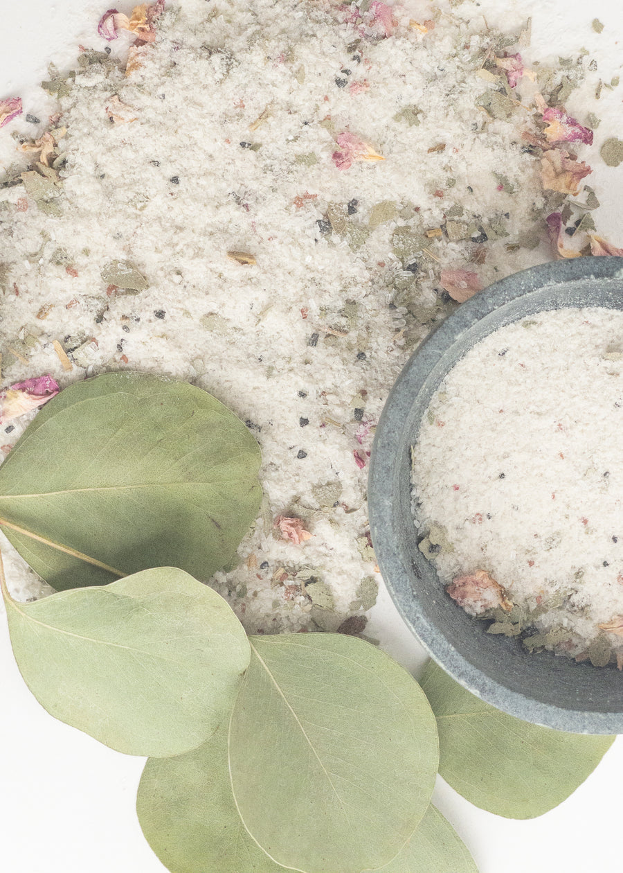 I N H A L E  Clearing Herbal Bath Salts